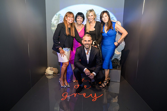 Grey_2nd0255
