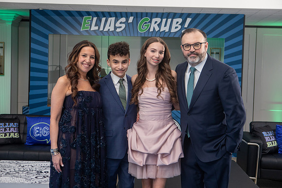 EliasG_Main0262