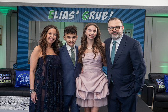 EliasG_Main0263