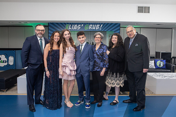 EliasG_Main0294