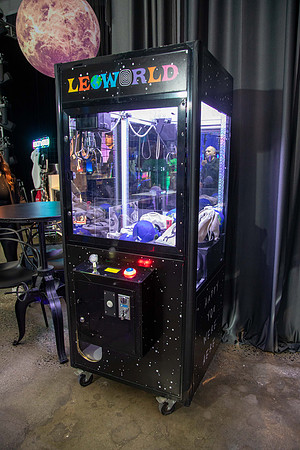 LeoTeasers-0022